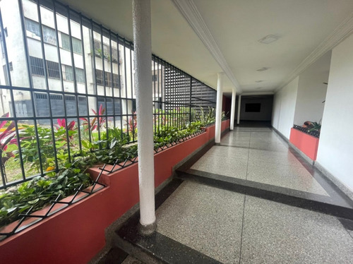 Imagen 2 de 11 de Apartamento De Oportunidad Excelente Distribucion