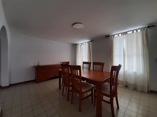 Imagen 10 de 22 de Se Vende Casa 525m2 4h+s/5b/3p Colinas De Santa Monica 5419