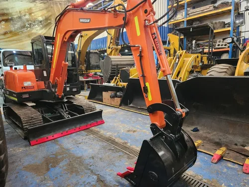 Excavadora Doosan Dh55 V