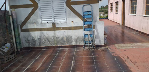 Local Con Vivienda En Venta En Remedios De Escalada Este