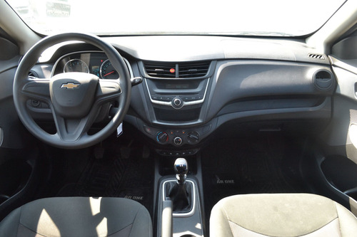 Imagen 8 de 11 de Chevrolet Aveo Ls 2020 Blanco