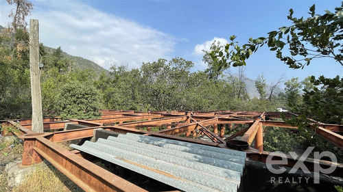Parcela En Venta En Lo Barnechea- Condominio Exclusivo