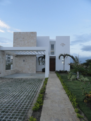 For Sale Villa Amueblada En Playa Nueva Romana De Oportonidad Con 754m2 A Pasos De Playa Caminando