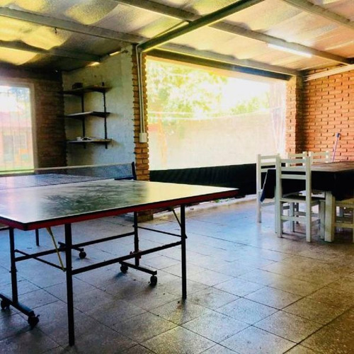Chalet 4 Ambientes Con Cochera