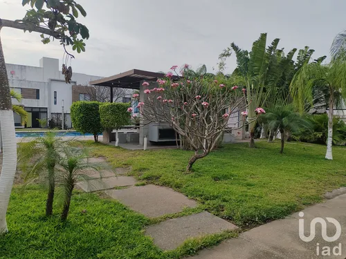 Renta Casa 3 Ambientes Álika