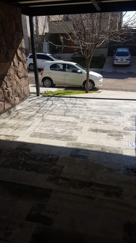 Imagen 4 de 18 de Toyota Etios 2015 1.5 Sedan Xls