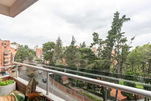 Apartamento En Venta En Los Rosales. Cod V14051