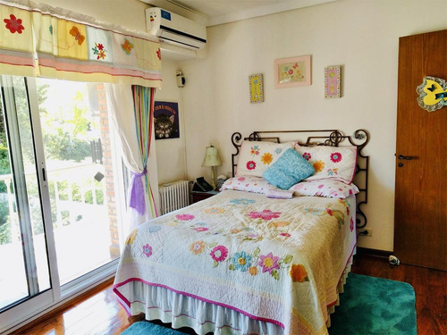 Cómoda Casa En Venta Y Alquiler En Martinez.