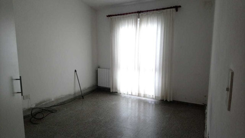 Casa En Venta De 3 Dormitorios En Barrio Las Margaritas