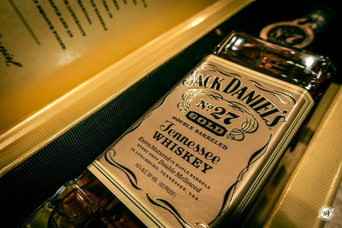 Imagen 4 de 9 de Whisky Jack Daniels Gold Nro 27 750ml En Estuche