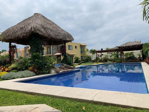 Impecable Casa En Condominio Doble Acceso Controlado Linda Area Comun
