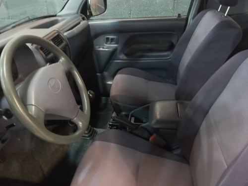 Imagen 6 de 10 de Toyota Meru