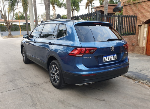 Volkswagen, Tiguan Allspace 250tsi, 2021, 3200km.