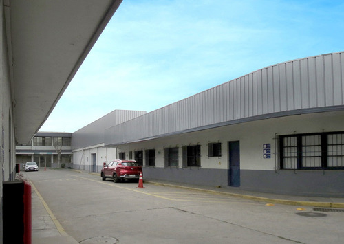 Almacenaje + Oficinas 67 M2 Entre P. Valdivia Y Macul