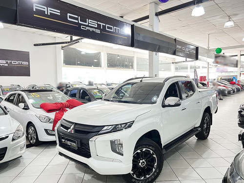 Mitsubishi L200 Triton 2.4 16V TURBO SPORT HPE-S CD 4P 4X4