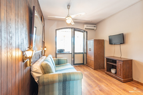 Imagen 5 de 15 de Se Vende Monoambiente Con Kitchenette Y Garage En El Centro Piso Alto A Pasos De Plaza Cagancha Y Poder Judicial