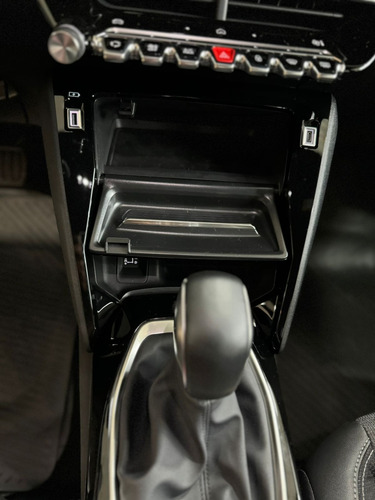 Peugeot 2008 1.0T Allure