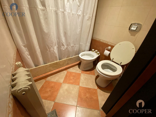 Imagen 25 de 27 de Casa De Categoría En Venta, Villa Cabrera, 4 Dormitorios