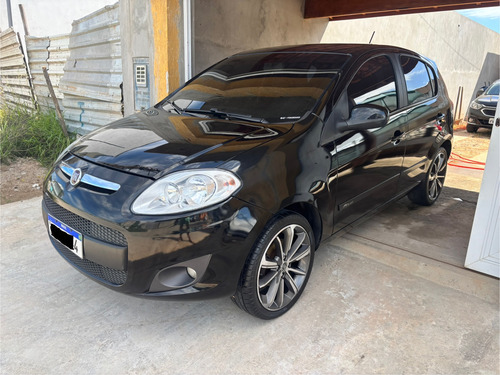 Fiat Palio 1.6 16v Essence Flex 5p