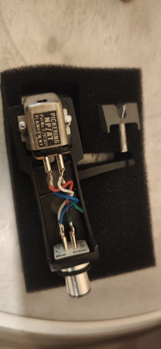 Imagen 2 de 7 de Set Tornamesa Headshell Technics Pastilla Pickering Con Aguj