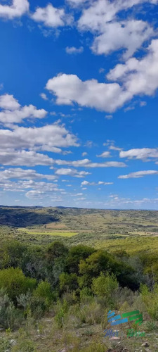 17 Has En Plena Sierra De Carape, Monte Nativo Y Vistas Privilegiadas