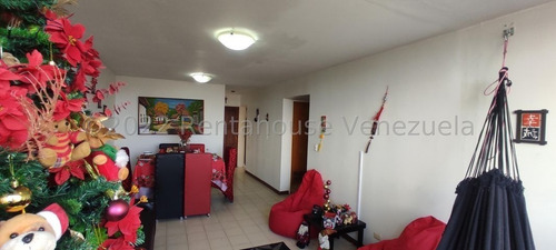 Imagen 16 de 30 de * Apartamentos En Venta * Zona Este Barquisimeto Lara Codigo # 23-16461 Mas Informacion :: 412 - 1498654 , Katty Vasquez Rentahouse Co.
