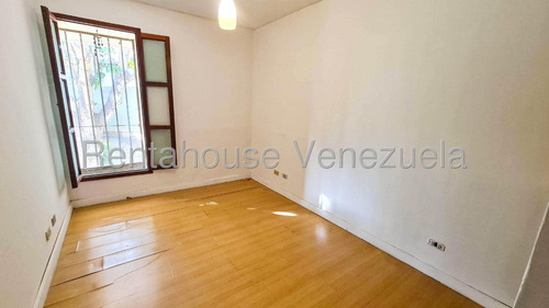 Casa En Venta En El Cafetal Calle Cerrada Casas En Caracas Angela Tochon