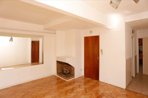 Departamento Cuatro Ambientes C/ Cochera Devoto