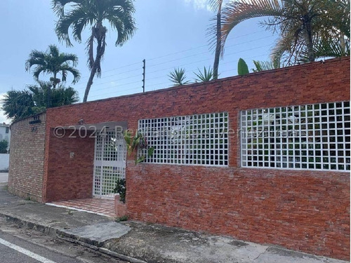 Casa En Venta Cumbres De Curumo Mls# 24-15397 Em