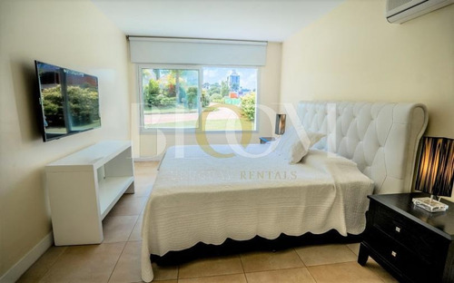 Bloom Rentals, Venta, Casa En Barrio Privado, Punta Del Este