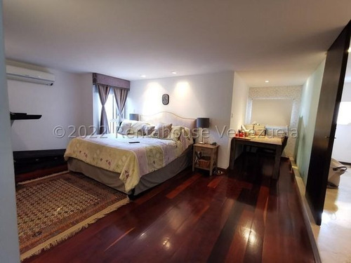 Imagen 10 de 22 de Mls. #22-22192 Hermoso Apartamento,espacioso, Con Claridad Natural Que Hace Sentir Un Hogar Cálido Y De Confort , Pisos De Mármol , Cocina Actualizada. Afm.