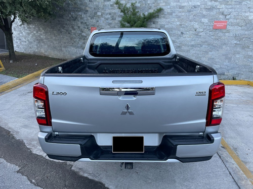 Imagen 4 de 9 de Mitsubishi L200 2021
