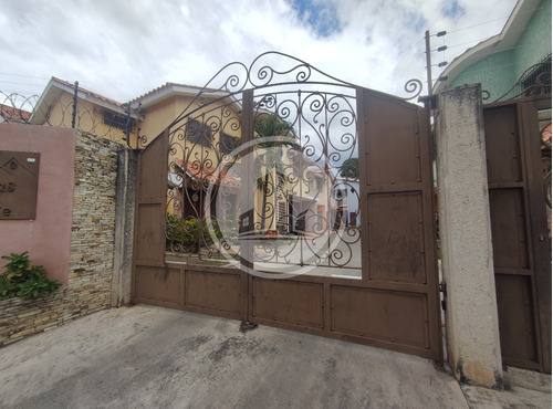 Town House Villas Del Norte, Barrio Sucre, Las Delicias, Maracay 012jsc