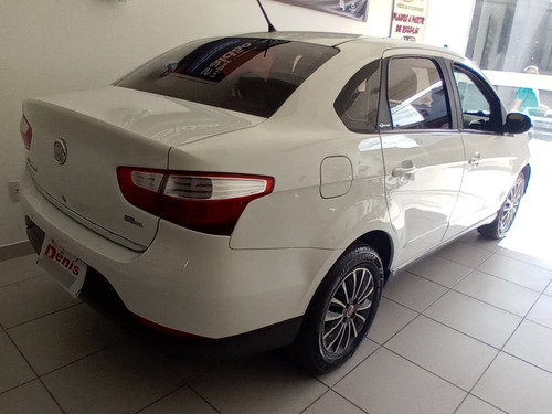 Imagem 5 de 6 de Fiat Grand Siena 2013 1.4 Attractive Flex 4p