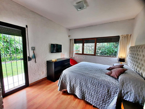 Casa A La Venta En Punta Del Este, Mansa- Ref: 27037