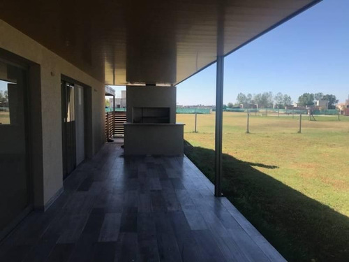 Imagen 15 de 18 de Casa En Venta En Barrio El Canton Maroto Propiedades