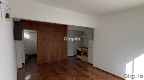 Venta Departamento Monoambiente Muy Luminoso En Recoleta