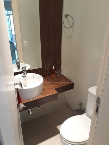Imagem 15 de 15 de Apartamento A Venda No Bairro Carvoeira Em Florianopolis - V-79275