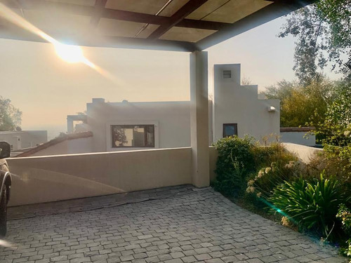Borde Cancha De Golf / Condominio Casas De Hacienda Chicureo