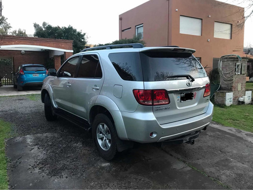 Toyota Sw4 3.0 Srv At 4x4 Cuero 2008