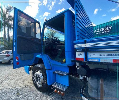 M Benz 1218 Carroceria