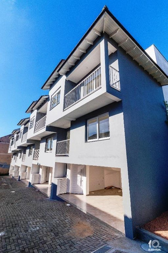 Belo Sobrado Com 2 Dormitórios À Venda, 123 M² Por R$ 430.000 - Camaquã - Porto Alegre/rs - So0152