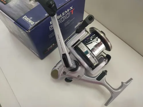 Molinete Daiwa Emblem-x 5000t 3rol Drag 15kg Twist Buster