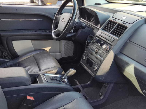 Imagem 5 de 15 de Dodge Journey Sxt 2009