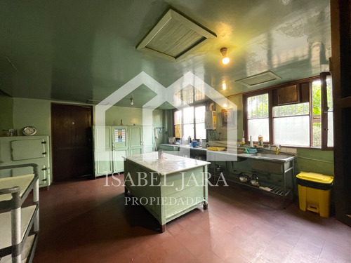 Formidable Monasterio Francés En Arriendo - Ñuñoa