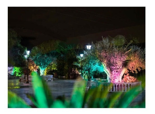 Imagen 6 de 8 de Reflector Led Rgb 30w Exterior Luces Led 16 Colores Efectos