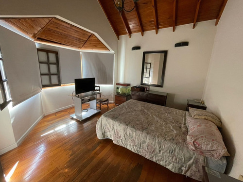 Imagen 4 de 26 de Chalet Castelli Al 600 750 M2 De Terreno