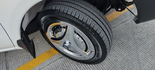 Imagen 13 de 14 de Nissan Np300 2014 2.5 Diesel Chasis 4x2 Mt