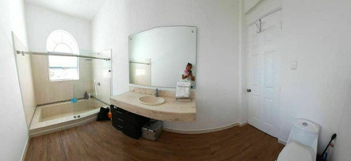 Imagen 15 de 29 de Hermosa Casa En Cumbres Del Lago, Alberca Propia, Jardín, 4