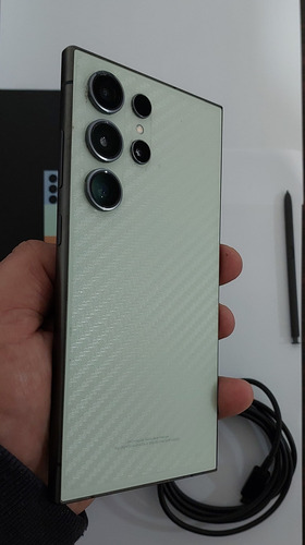 Samsung Galaxy S24 Ultra 1tb Poco (usó) + Cargador Original (Usado)